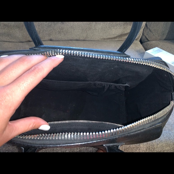 Givenchy Antigona bag- WILLING TO TRADE - Picture 6 of 6